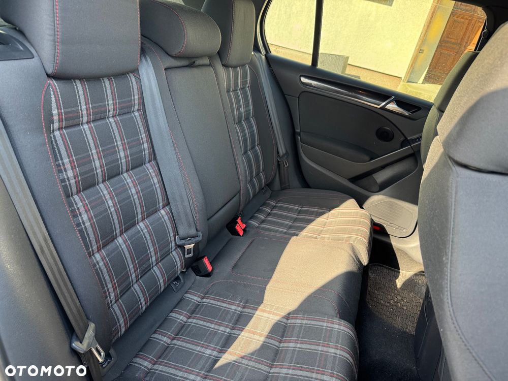 Volkswagen Golf 2.0 GTI - 30