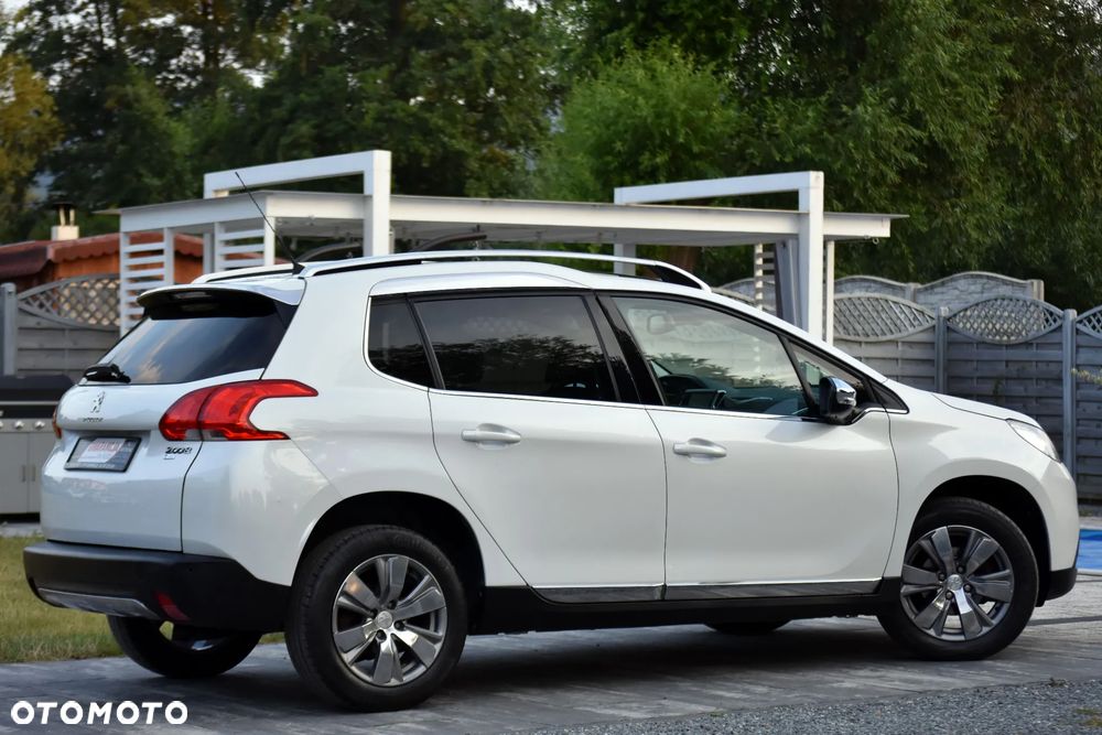 Peugeot 2008 BlueHDi 100 STOP & START Style - 20