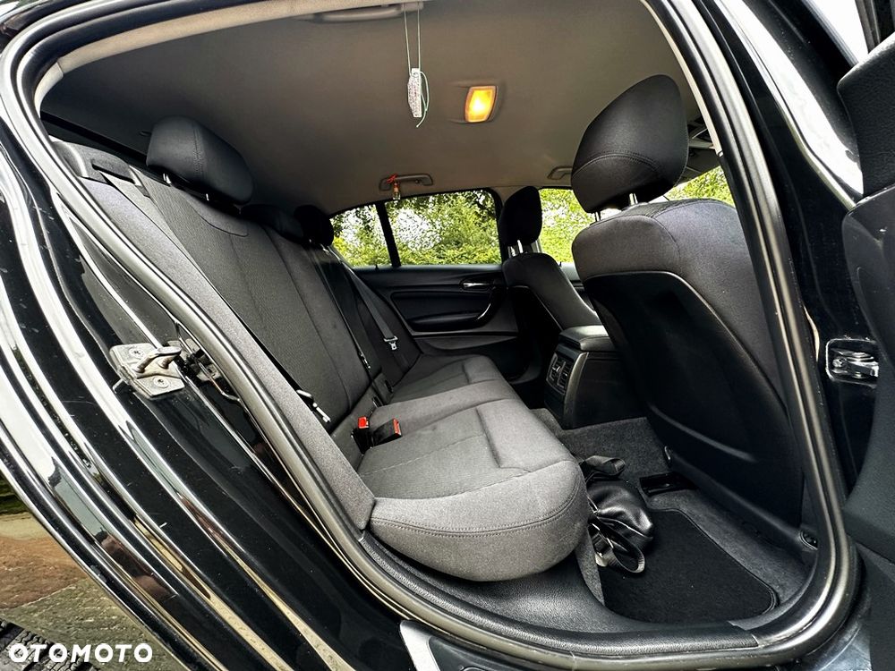 BMW Seria 1 118d Sport Line - 8