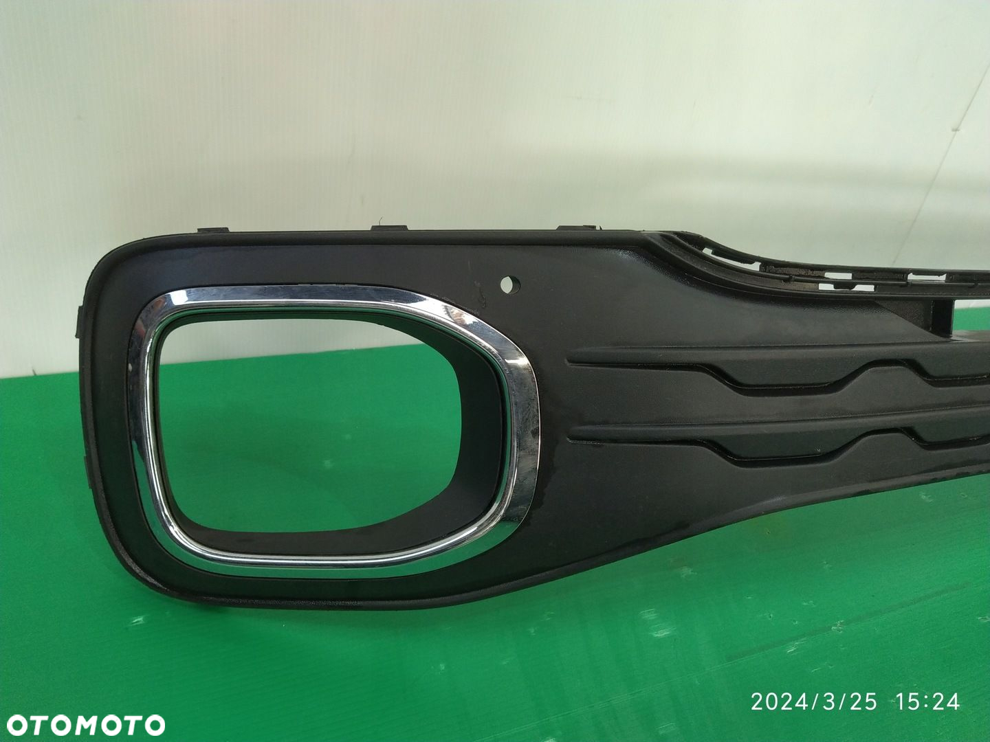 KRATKA ZDERZAK PRZÓD VW T-CROSS CHROM 2GM853677A - 2