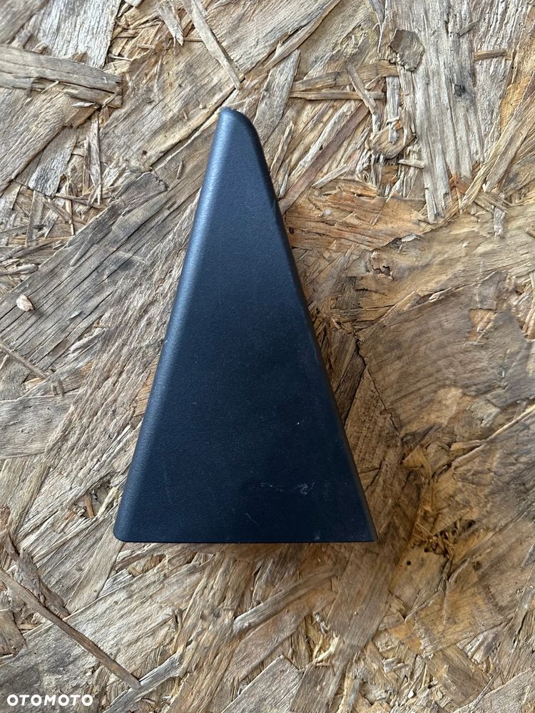 TRÓJKĄT ZAŚLEPKA DRZWI TYŁ LEWA PRAWA HYUNDAI KONA 17- 83840-J9000 83830-J9000 - 4