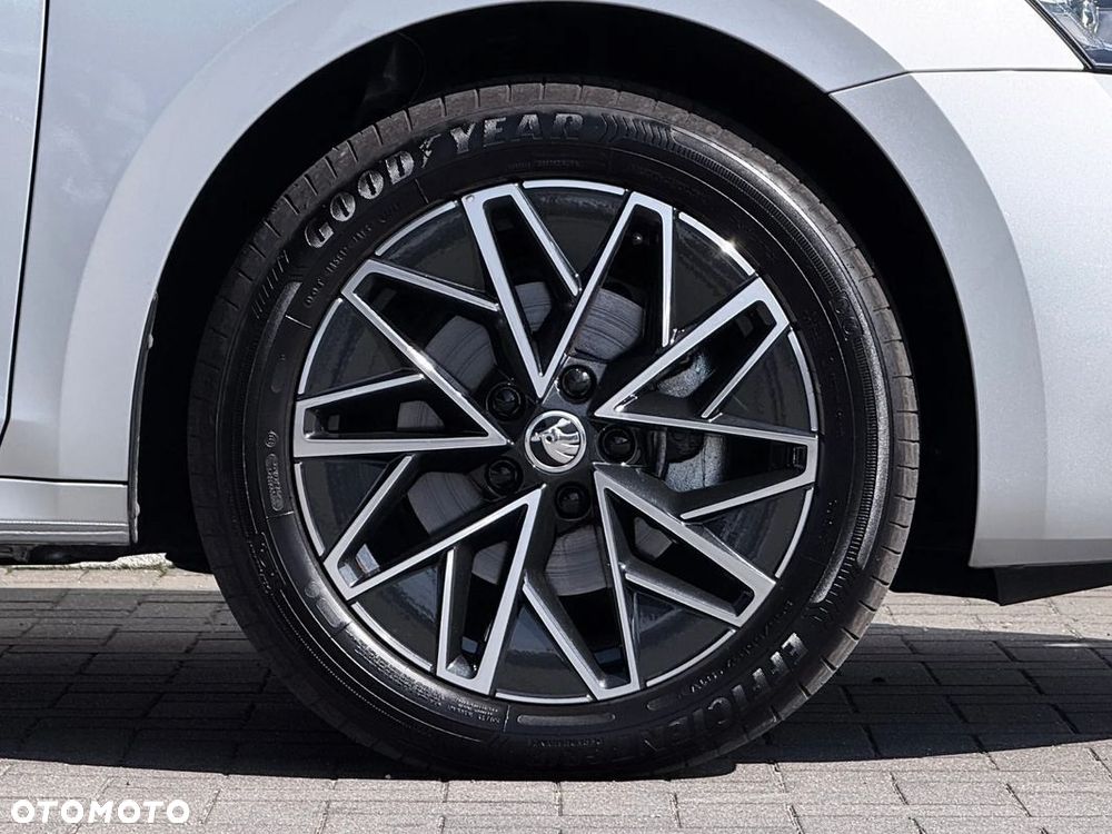 Skoda Octavia 1.5 TSI Selection - 8