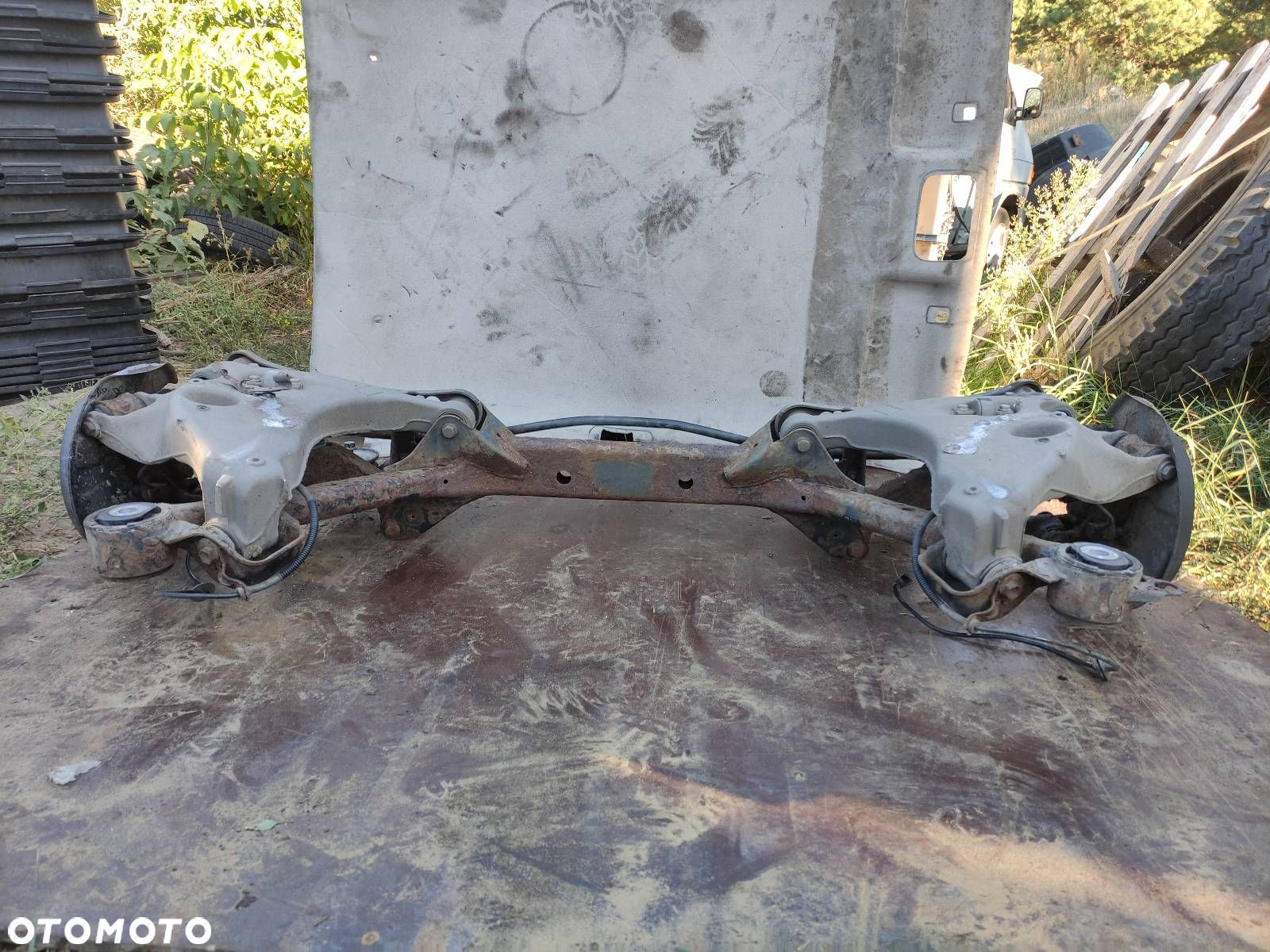 OŚ BELKA KOMPLETNE ZAWIESZENIE TYŁ AUDI A4 B6 SEDAN - 14