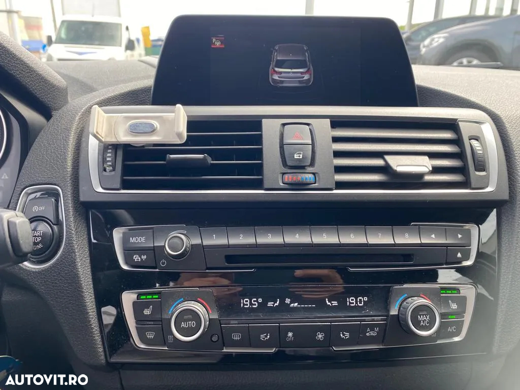 BMW Seria 1 118d Sport Line - 9
