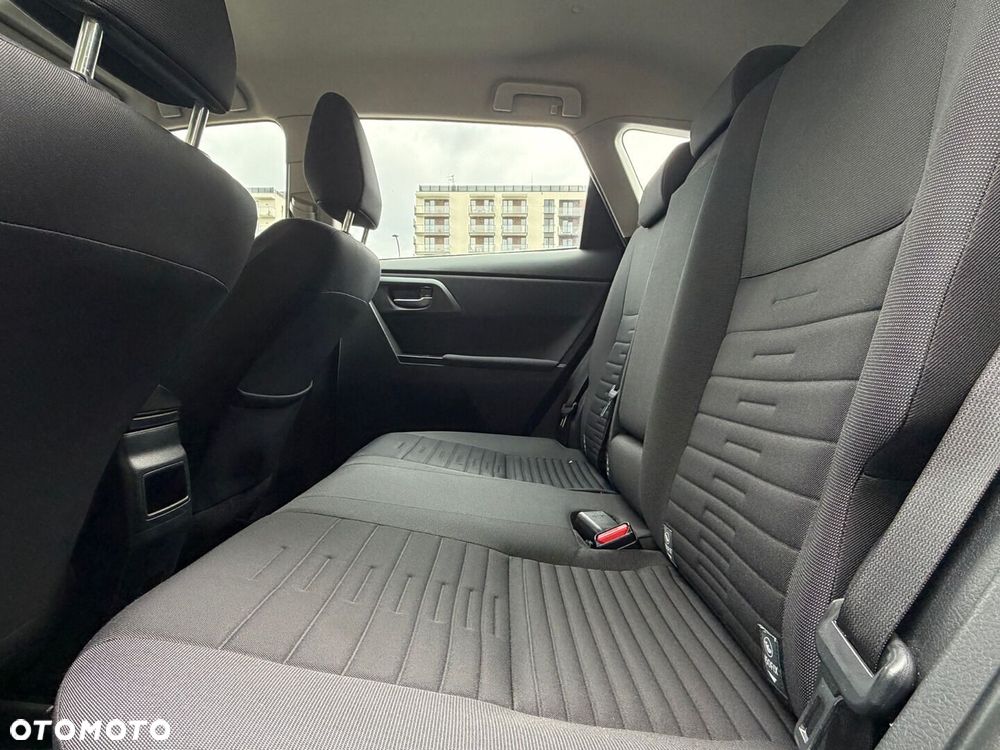 Toyota Auris 1.33 VVT-i Premium - 17