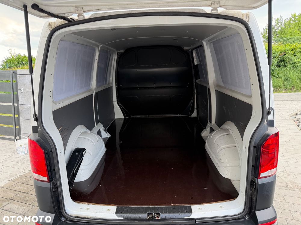 Volkswagen T6.1 - 7