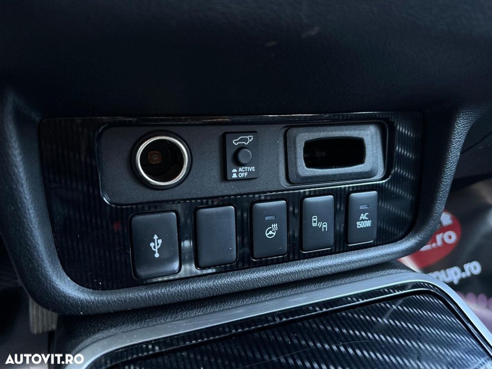 Mitsubishi Outlander - 21