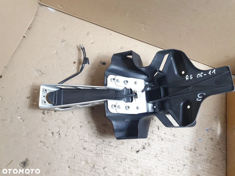 Yamaha YZF-R6 600 RJ11 (2006 - 2007) Mocowanie tablicy - 7