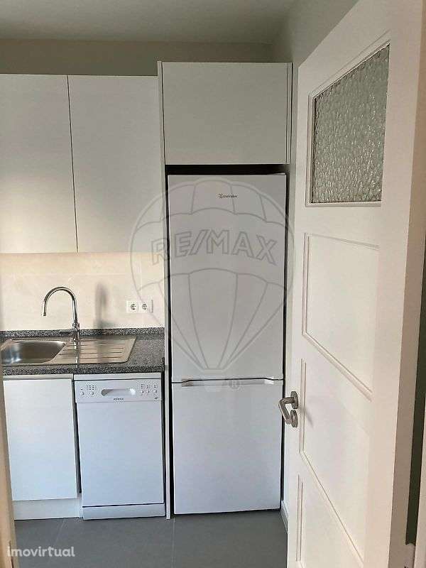 Apartamento T2 para arrendamento - Grande imagem: 2/13
