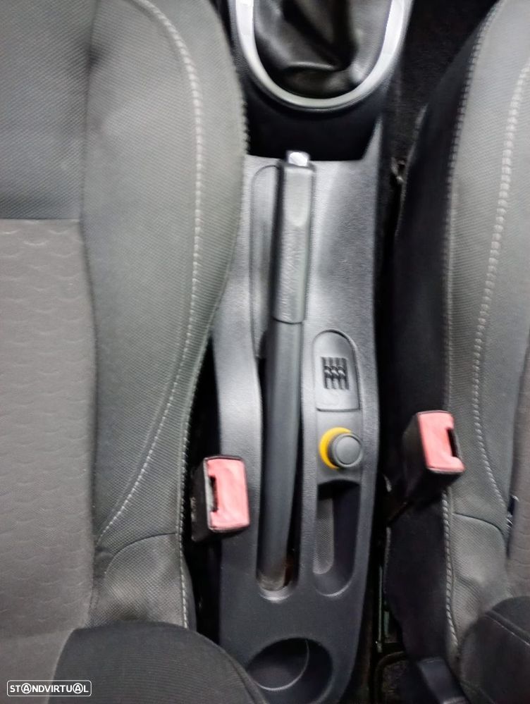 Renault Clio 1.2 16V Dynamique - 18