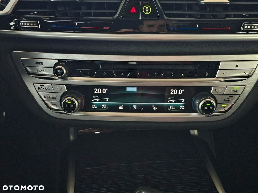 BMW Seria 7 - 35
