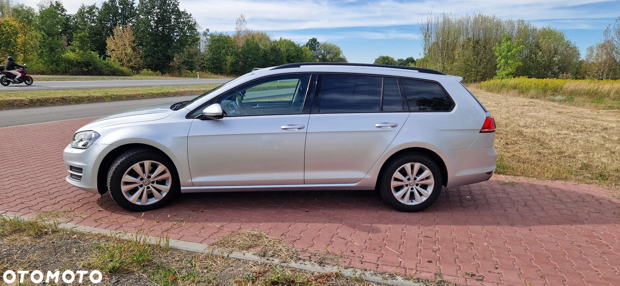 Volkswagen Golf VII 1.6 TDI BMT Comfortline - 4