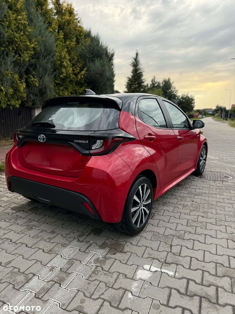 Toyota Yaris - 4