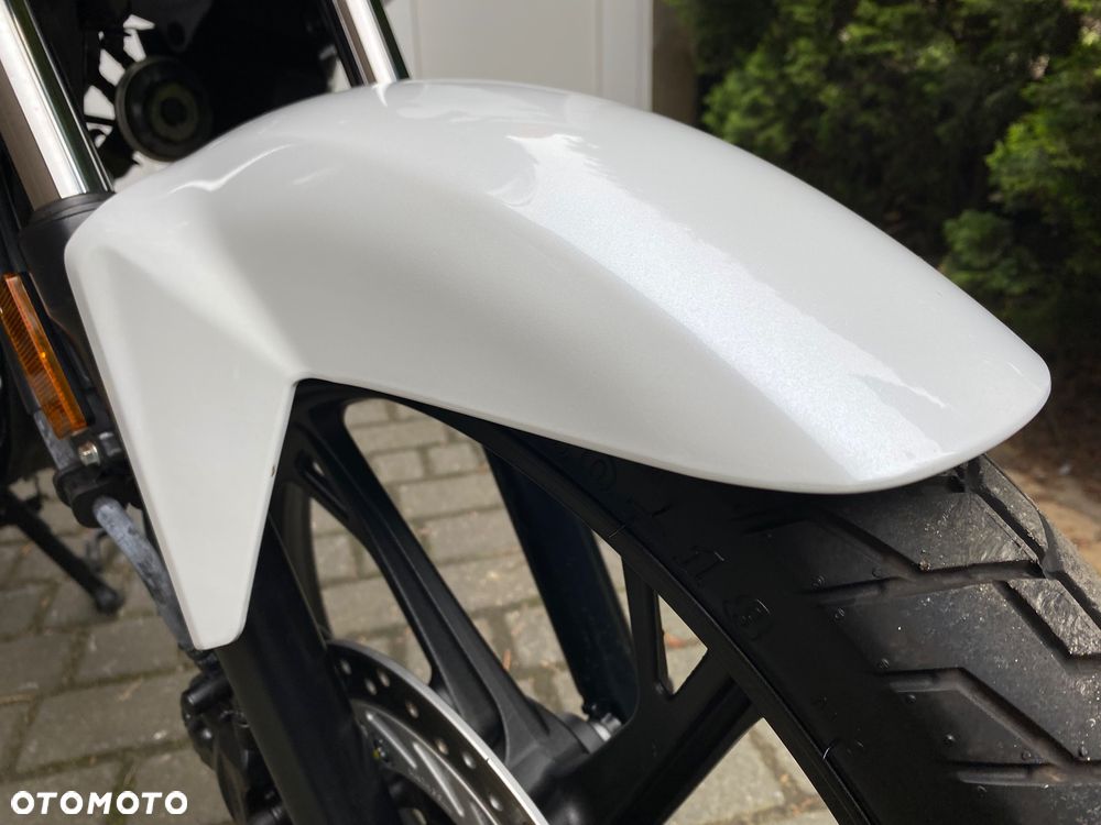 Honda CBF - 10