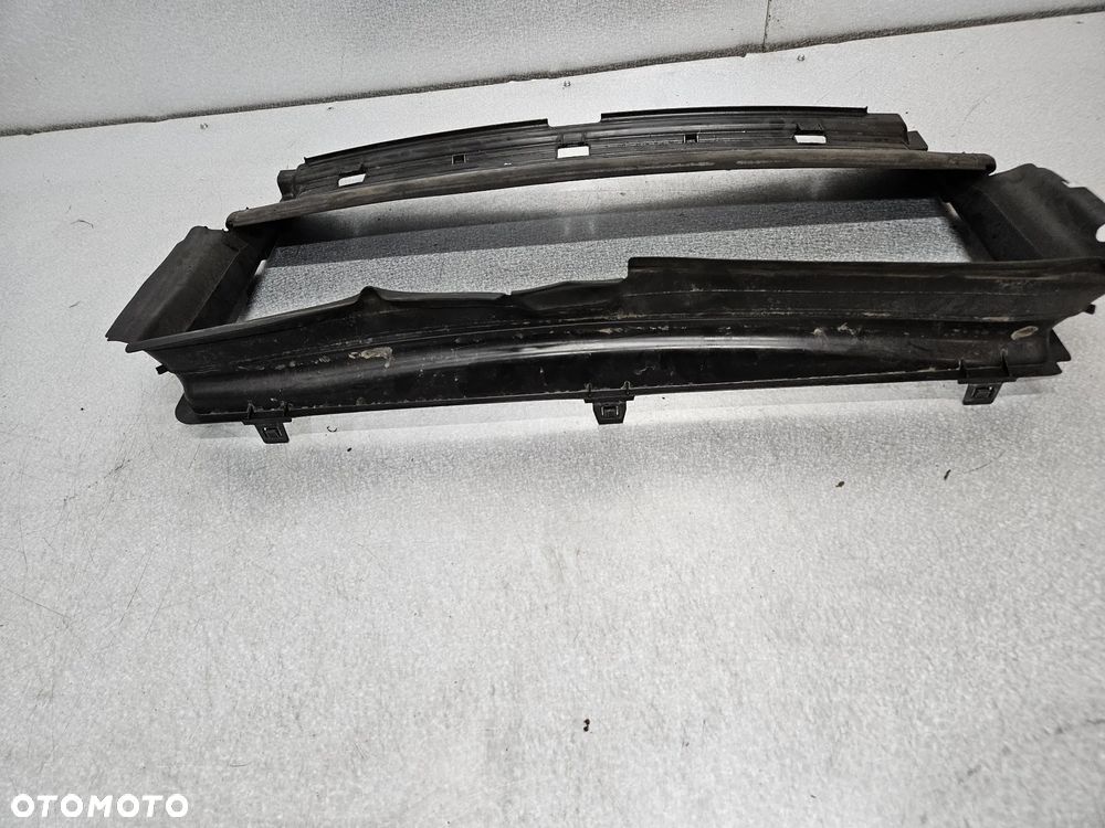 Volvo XC60 II 17- kierownica powietrza - 2