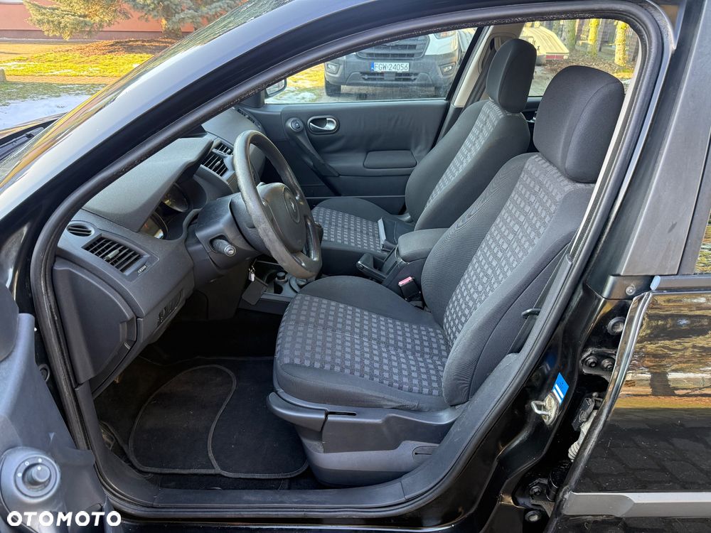 Renault Megane 1.6 Avantage - 14