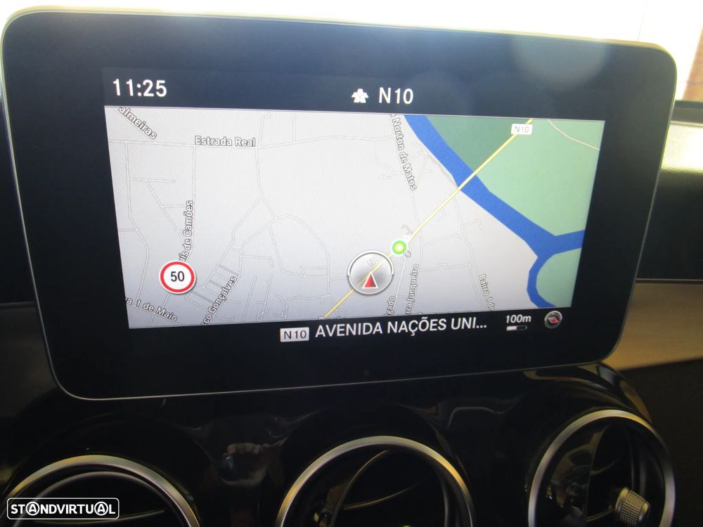 Mercedes-Benz GLC 250 d 4Matic 9G-TRONIC AMG Line - 36