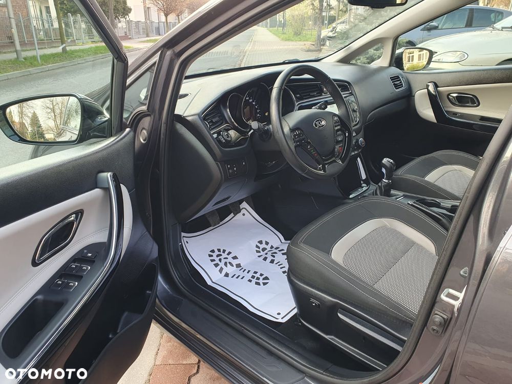 Kia Ceed 1.6 GDI Spirit - 13