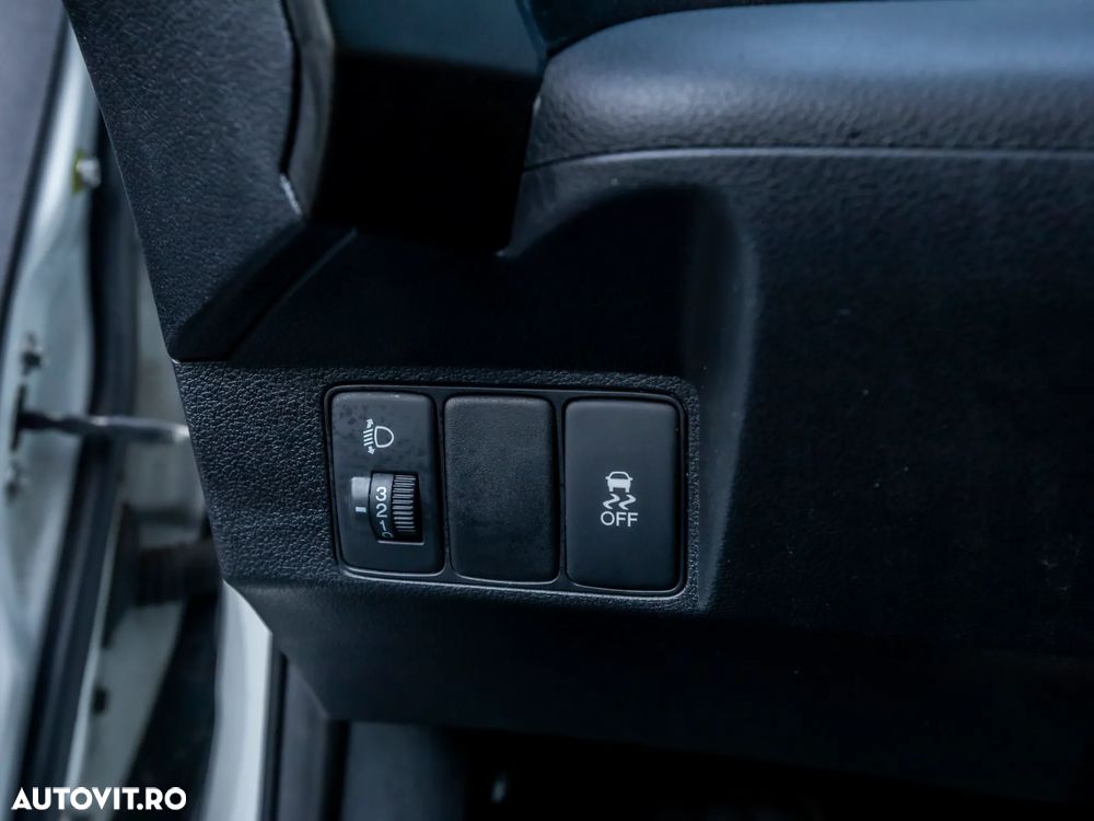 Honda Civic 1.8 i-VTEC MT Executive - 21