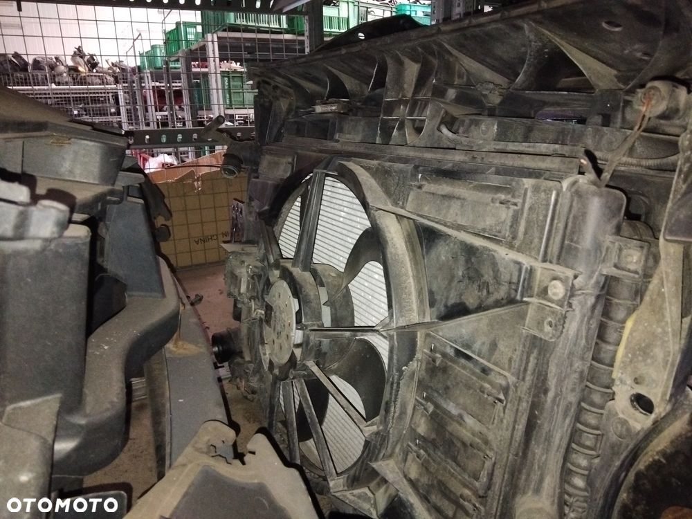 VW Touran Caddy 10-15 Pas przedni wzmocnienie czołowe 1,6 Tdi - 2