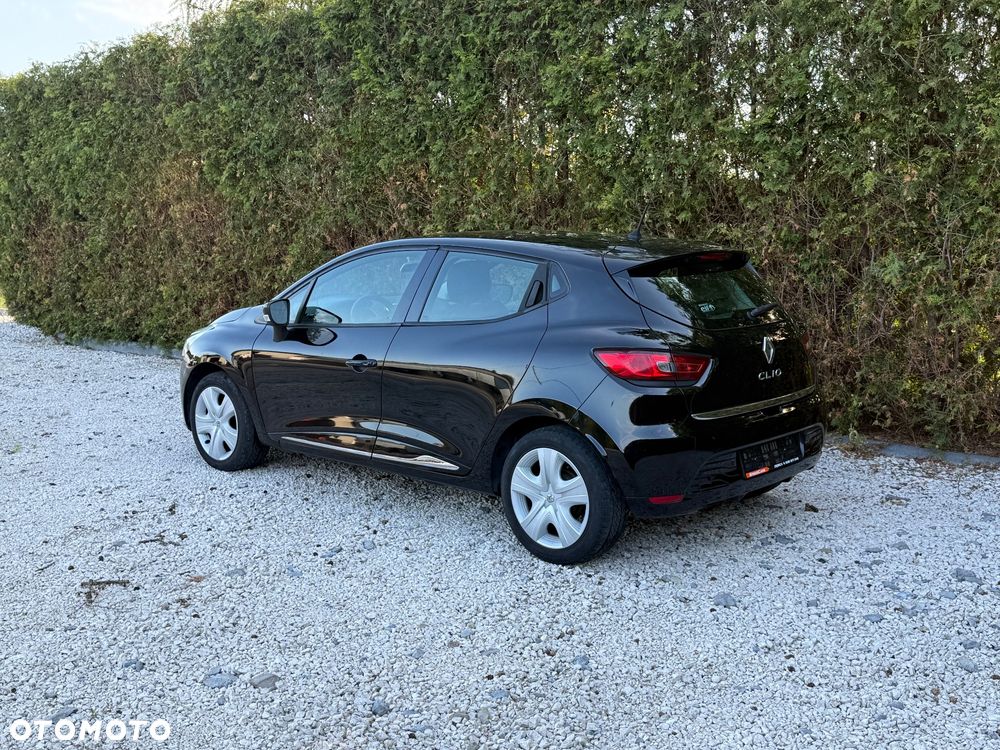 Renault Clio 1.2 16V 75 Expression - 14