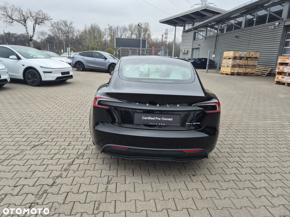 Tesla Model 3 Long Range AWD - 8