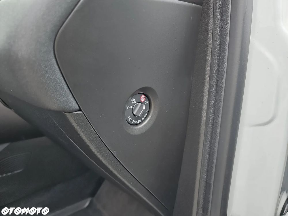 Renault Captur - 23