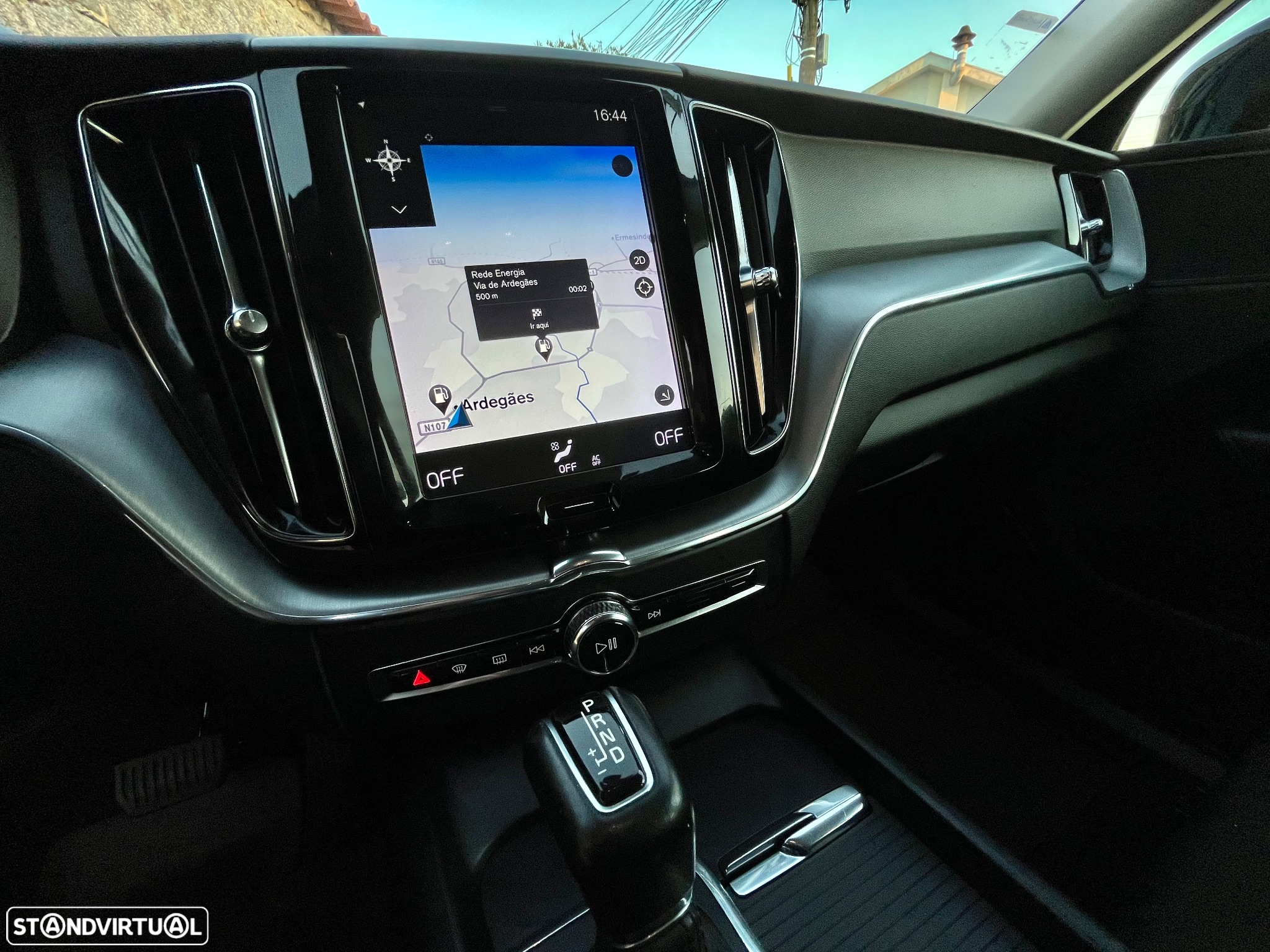 Volvo XC 60 2.0 D4 Momentum AWD Geartronic - 6