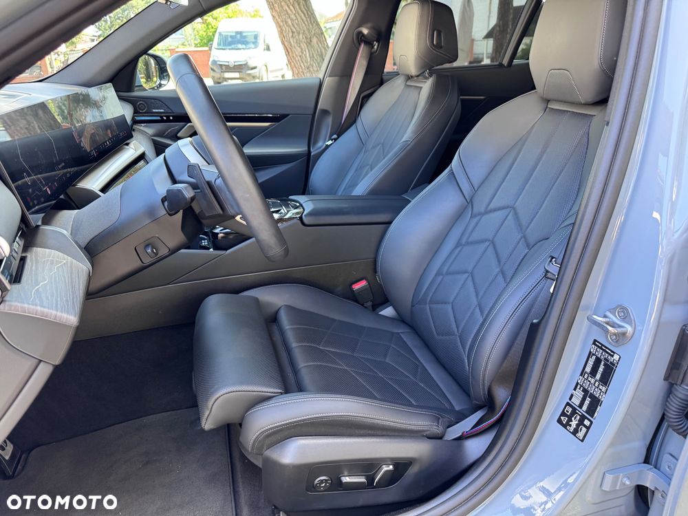 BMW Seria 5 520d xDrive mHEV M Sport - 31