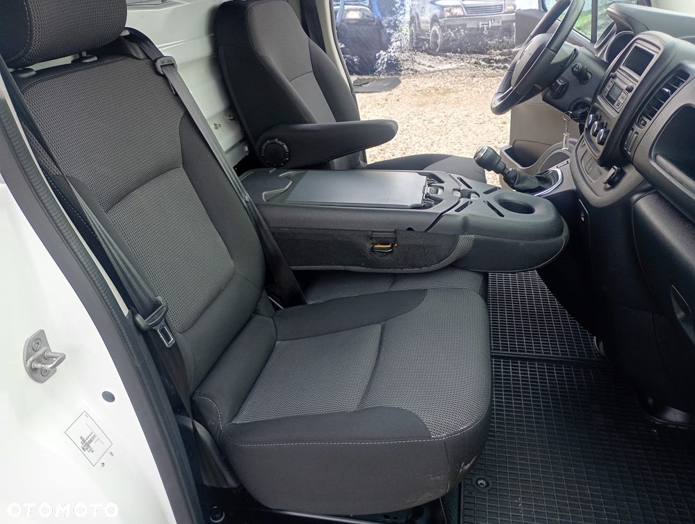 Renault TRAFIC - 29