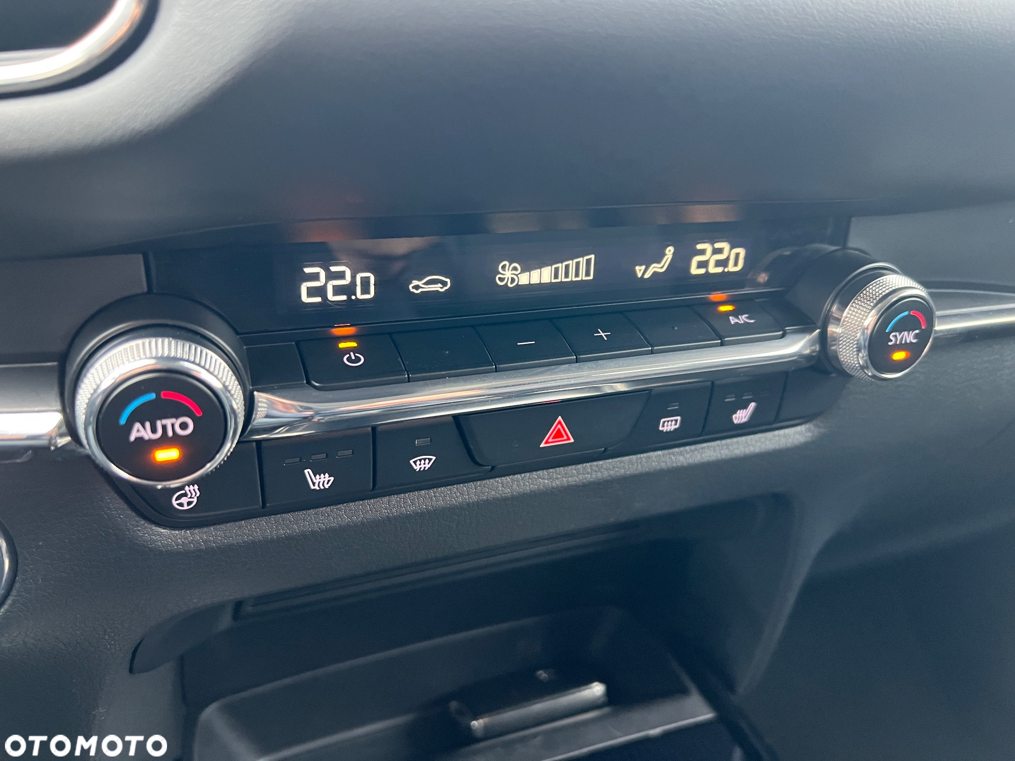 Mazda CX-30 SKYACTIV-G 2.0 M-Hybrid AWD SELECTION - 28