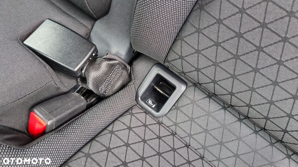 Volkswagen T-Cross - 32