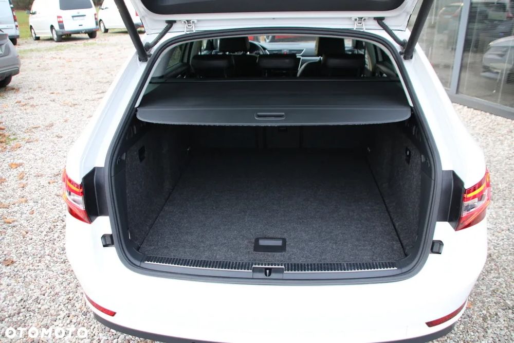 Skoda Superb 2.0 TDI 4x4 DSG Ambition - 33