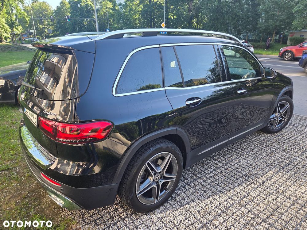 Mercedes-Benz GLB 250 4-Matic AMG Line 8G-DCT - 8