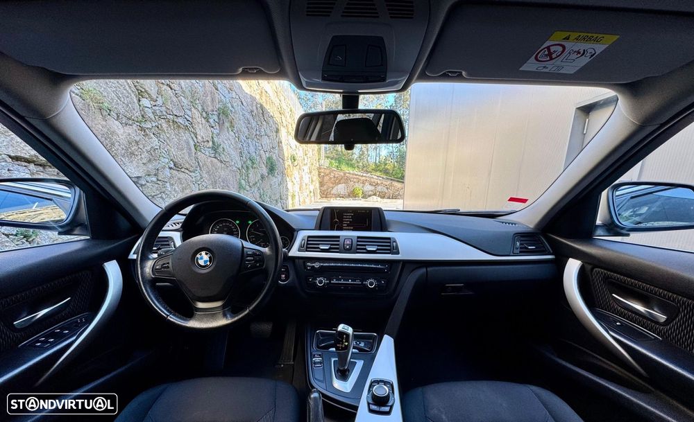 BMW 318 d Touring Auto - 9