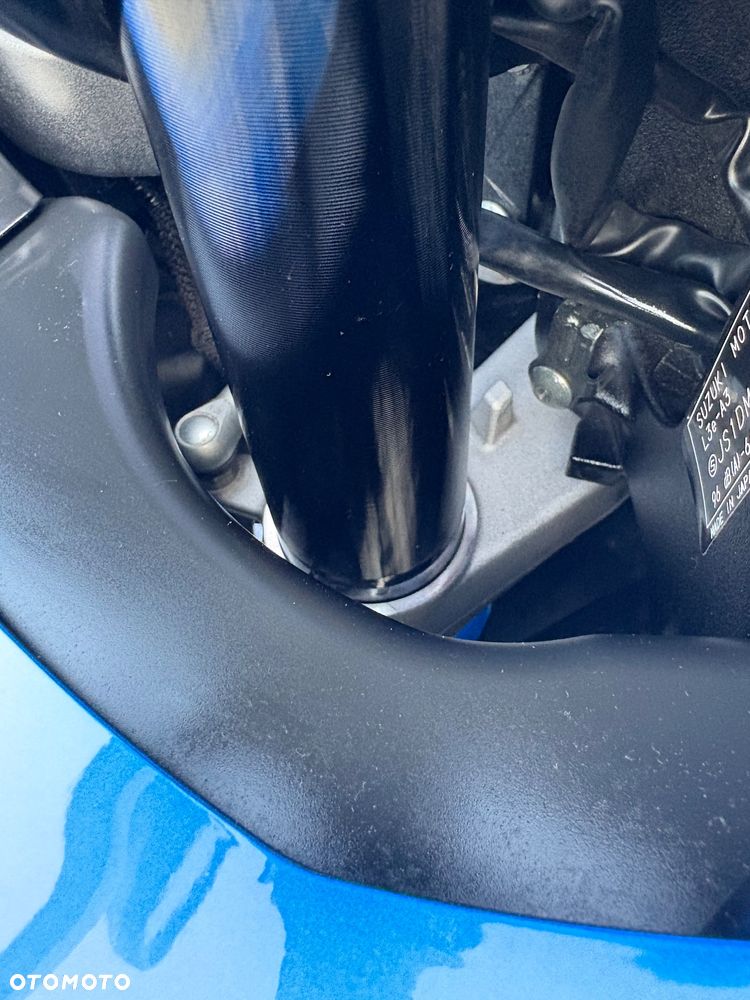 Suzuki GSX-R - 30