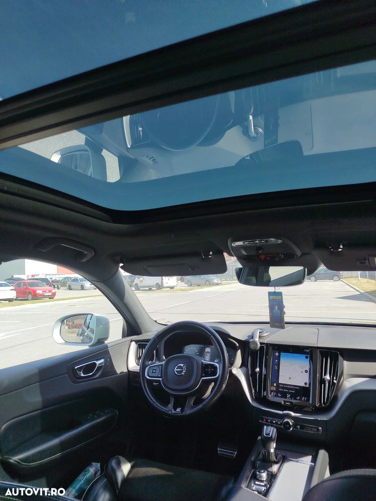 Volvo XC 60 D4 AWD Geartronic RDesign - 9