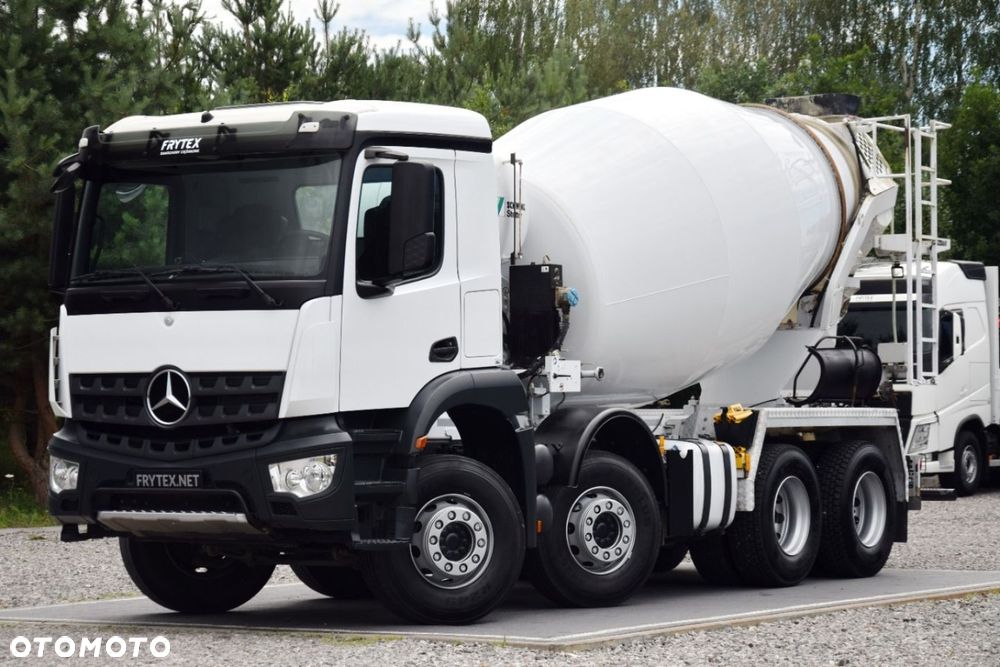 Mercedes-Benz Arocs 3243 - 1