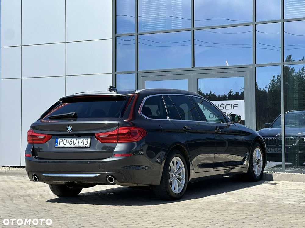 BMW Seria 5 520d Luxury Line - 7