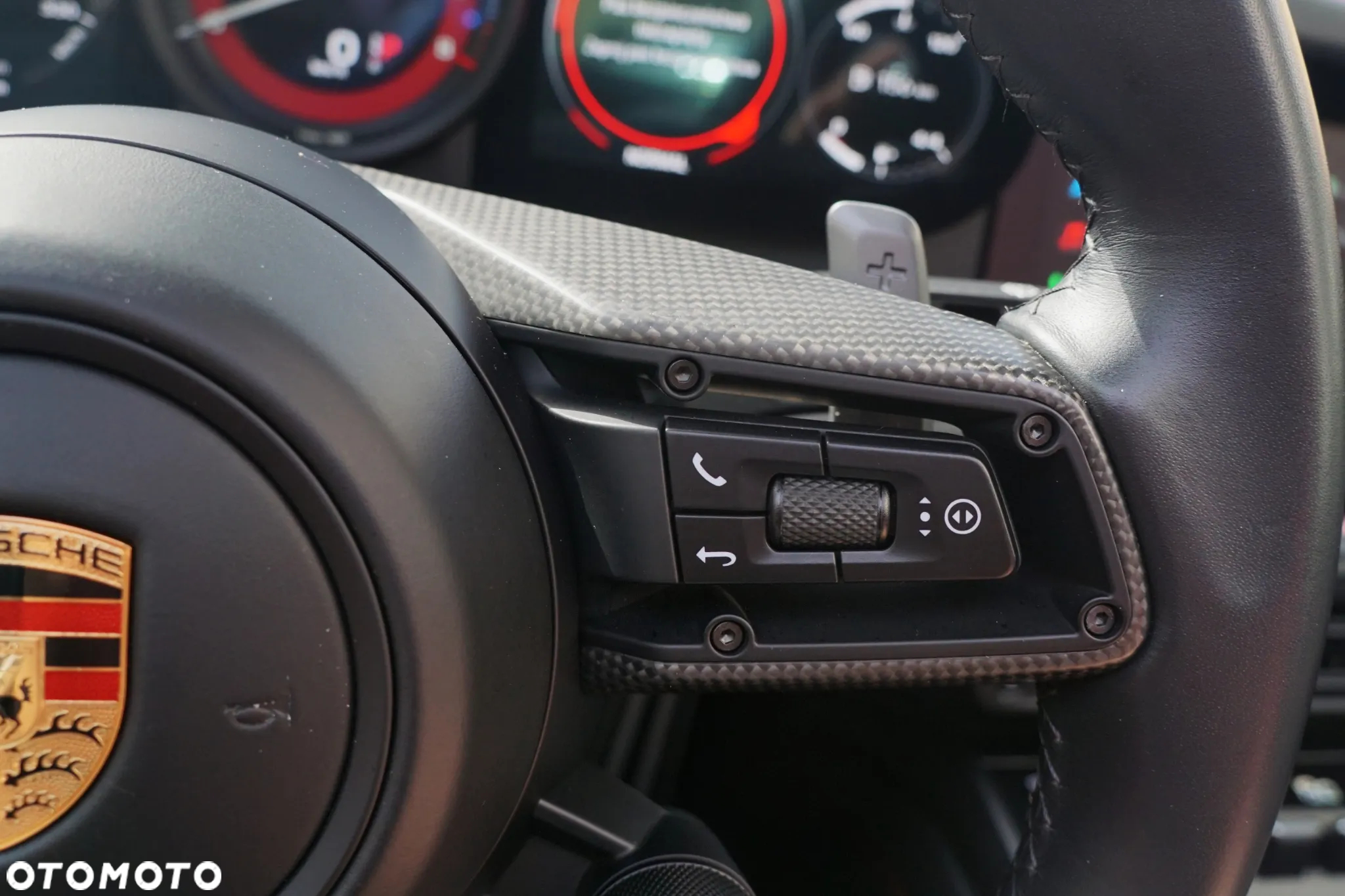 Porsche 911 Targa 4 GTS - 16