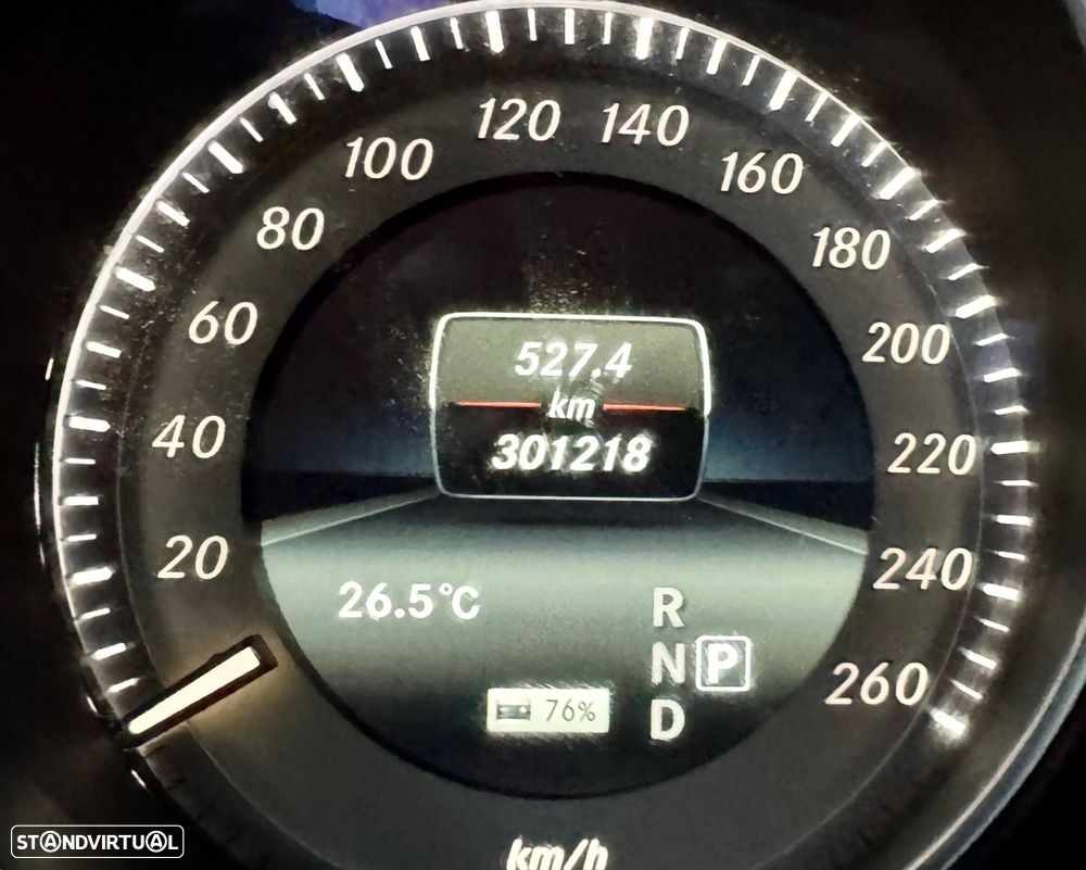 Mercedes-Benz E 300 - 23