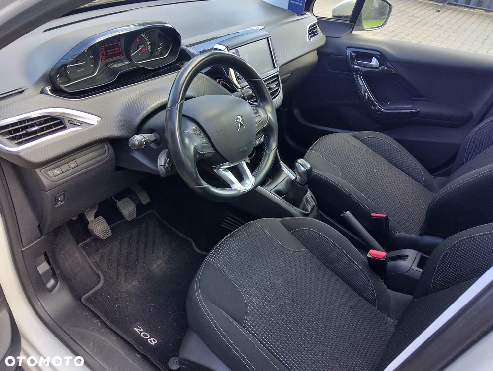 Peugeot 208 PureTech 82 Start & Stop Tech Edition - 15