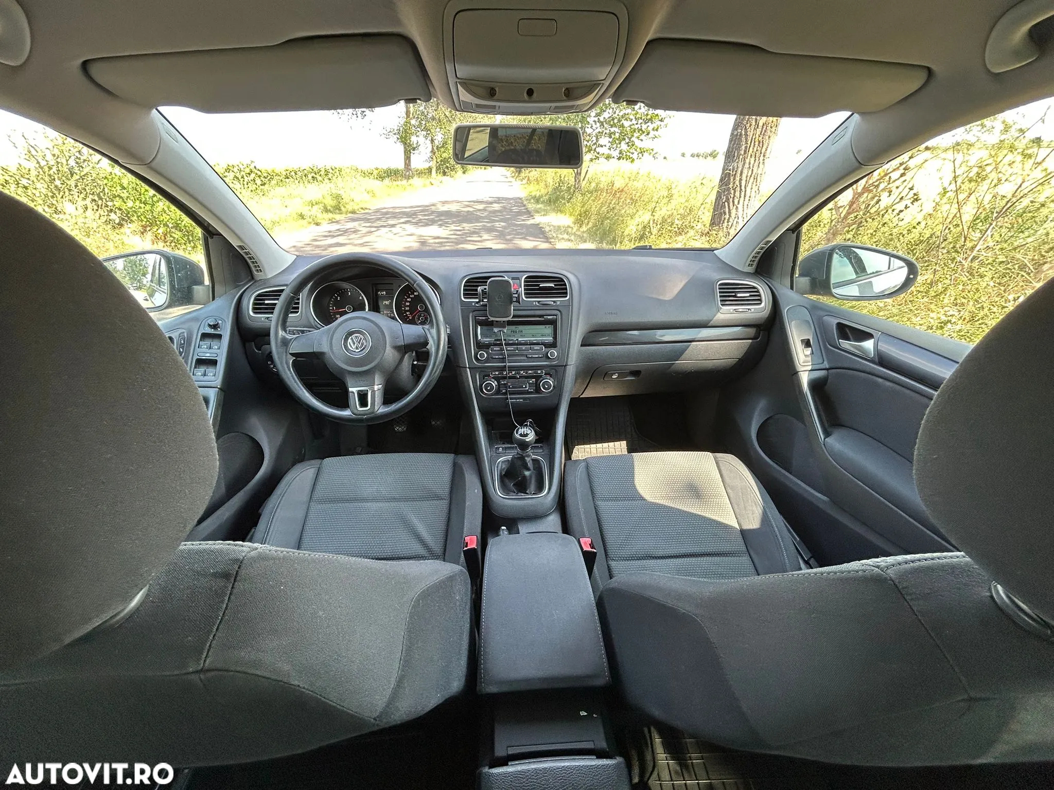 Volkswagen Golf 1.6 TDI DPF Comfortline - 9