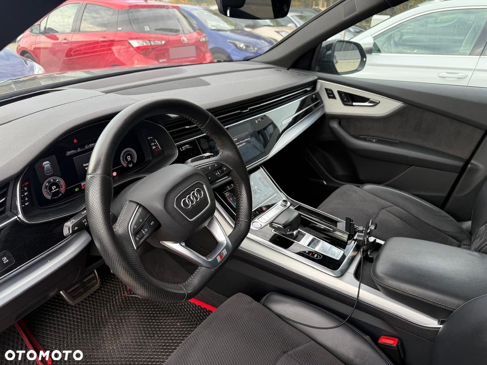 Audi Q8 - 7
