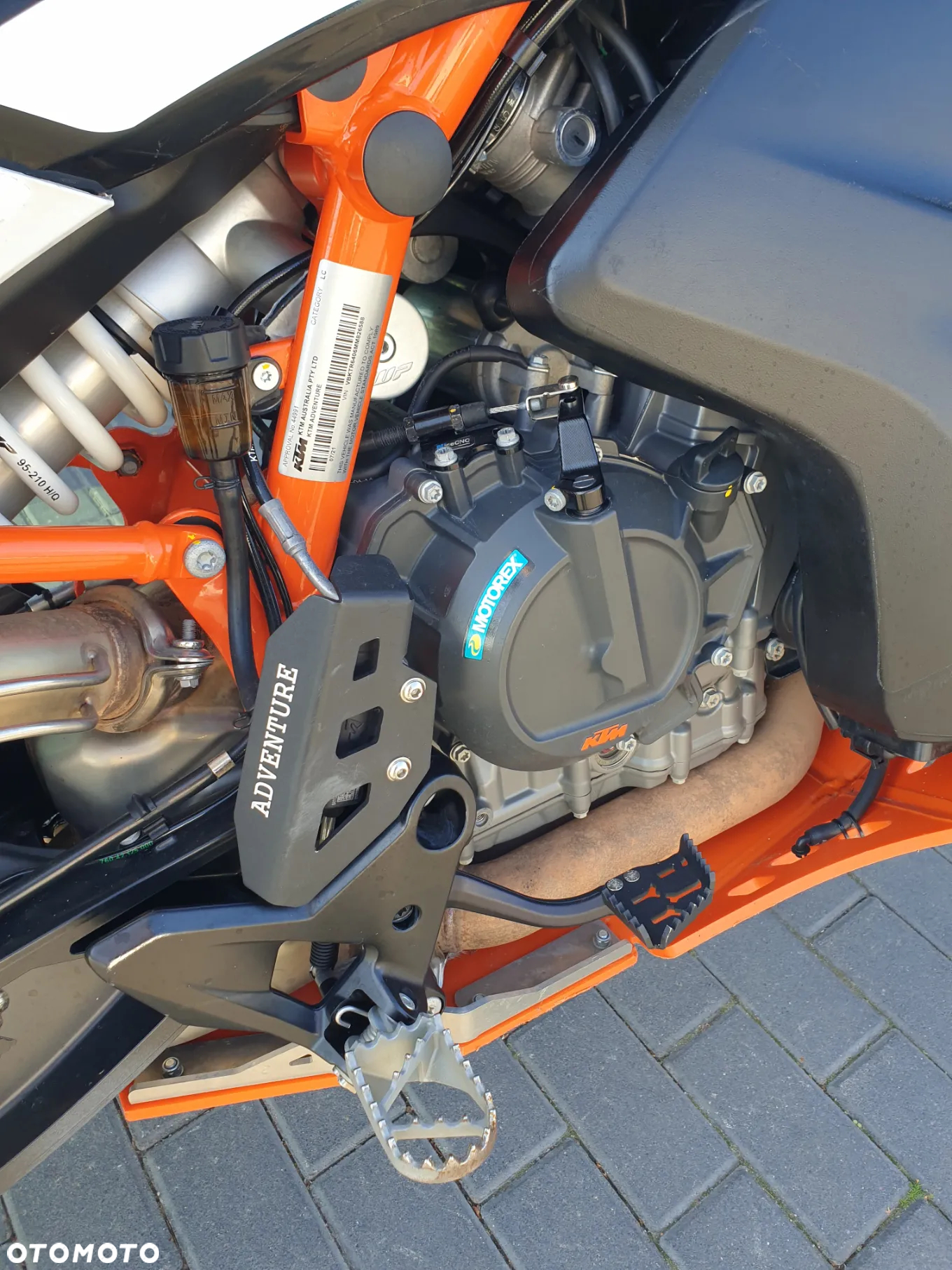 KTM Adventure - 10