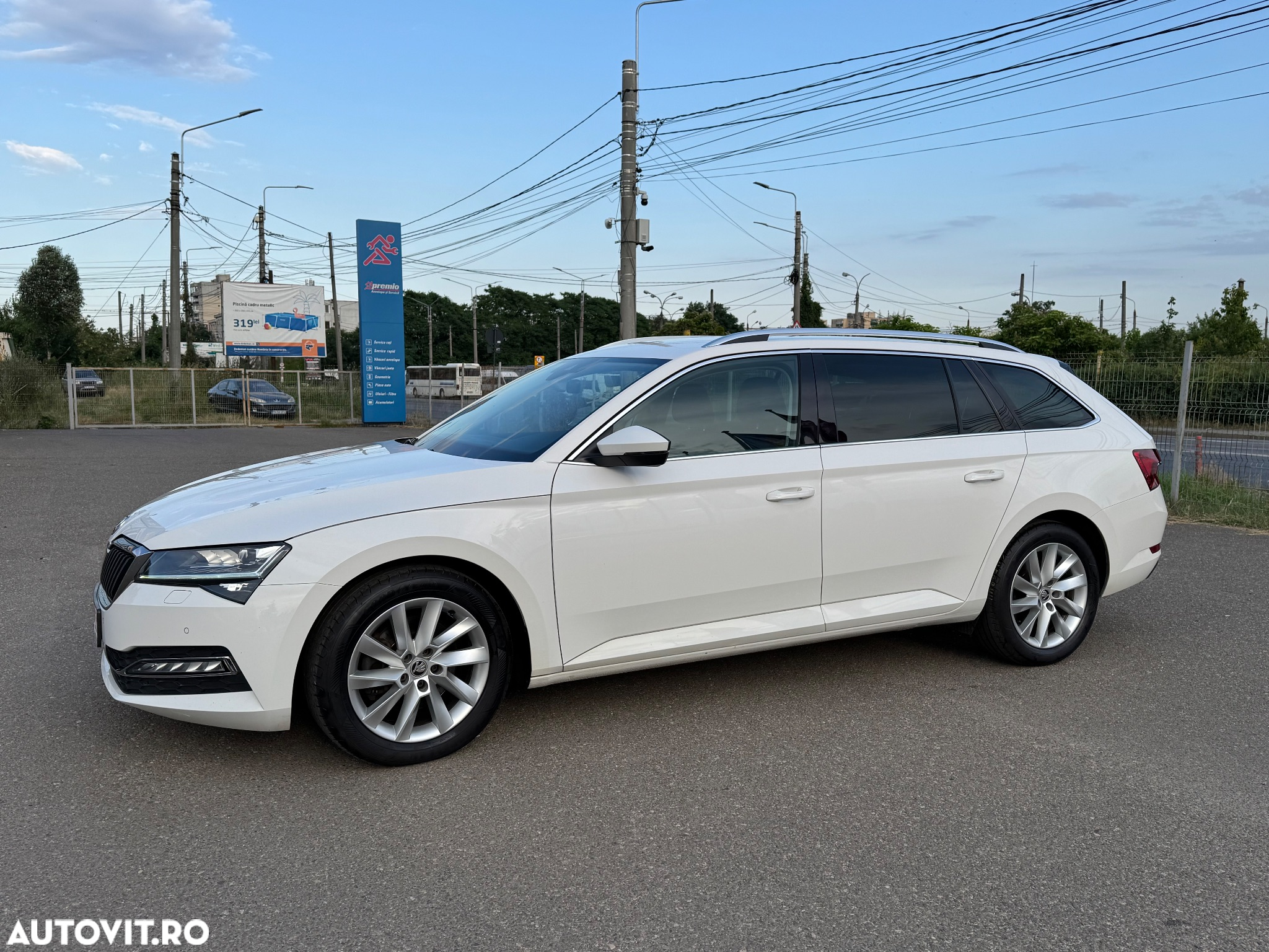 Skoda Superb Combi 2.0 TDI DSG Style - 11