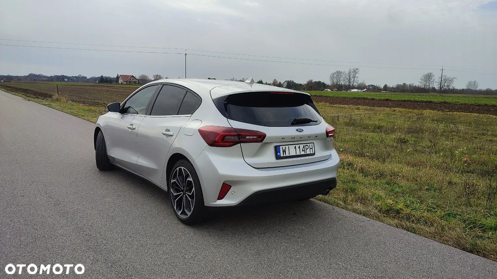 Ford Focus 1.0 EcoBoost Hybrid ACTIVE X - 4