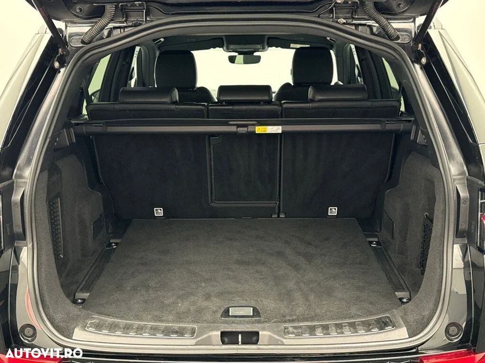 Land Rover Discovery Sport 2.0 D165 MHEV Dynamic SE - 19