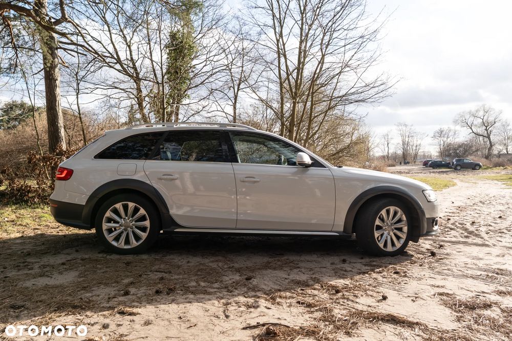 Audi A4 Allroad 2.0 TDI Quattro S tronic - 4