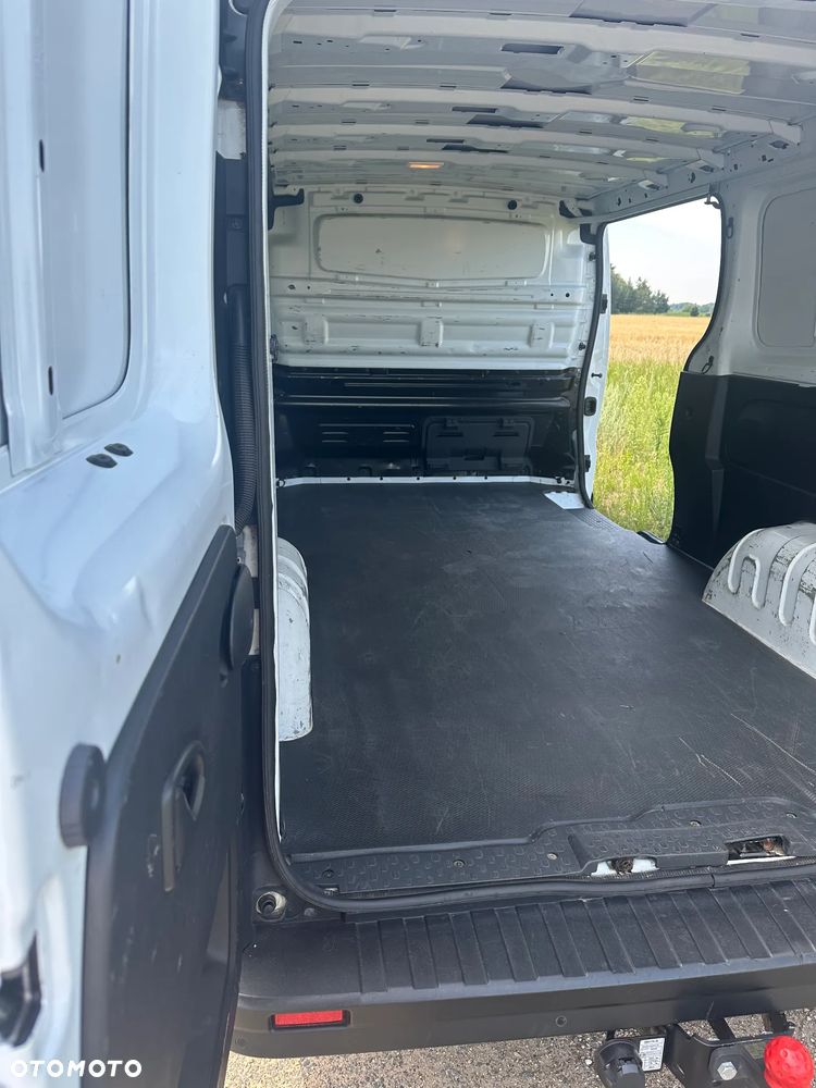 Renault TRAFIC - 21